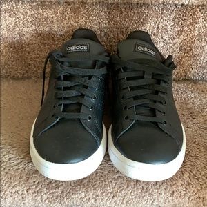 Adidas Male/Female tennis shoes